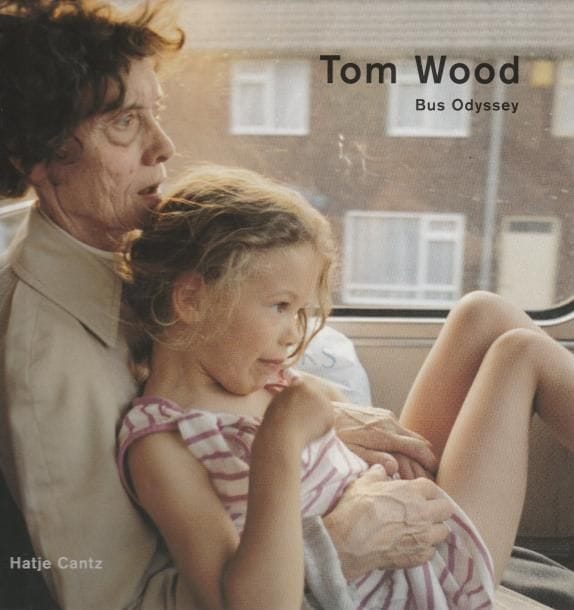 WOOD, Tom (1951)
Bus Odyssey.

Hatje Cantz, 2001.

In-8 (23 x 23 cm). Édition originale, signée par Tom Wood. Reliure d'éditeur sous jaquette illustrée.

