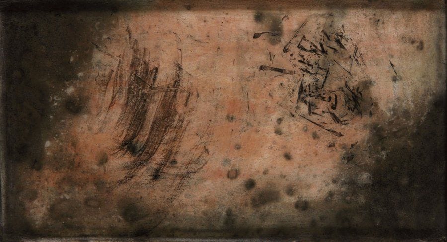 Marie-Laure LEVITAN (Née en 1950)
Sans titre Céramique (Raku et enfumage). 18 x 31 cm
