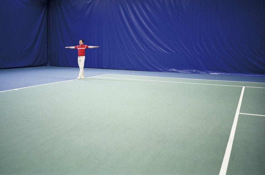 Loan NGUYEN [suisse] (née en 1977)
Juge de ligne Tirage professionnel monté sur châssis aluminium. Exposition «Regards croisés», Galerie Sparts à Paris, mai 2010. 94 x 142 cm