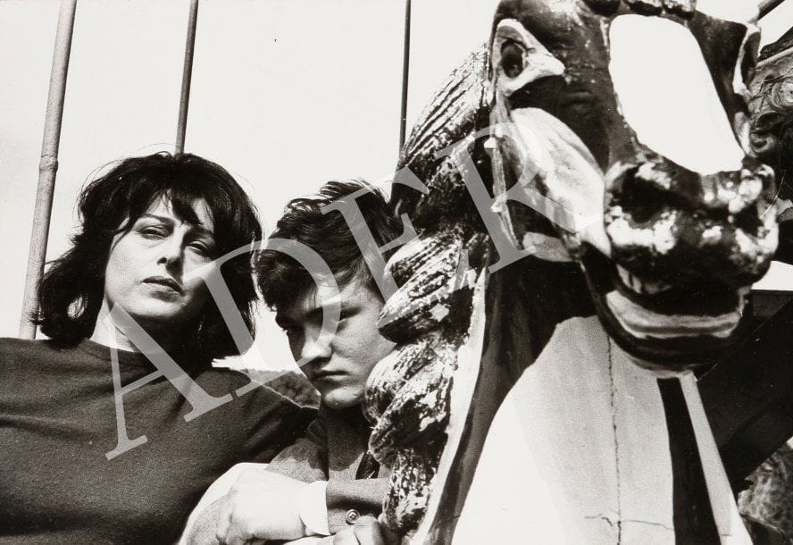 Mamma Roma, 1962. De Pier Paolo Pasolini, avec Anna Magnani et Ettore Garofolo. 25 épreuves argentiques d'époque par Paolo di Paolo et Divo Cavicchioli. Tampon des photographes aux versos. Formats : 24 x 18 et 30 x 21,5 cm.