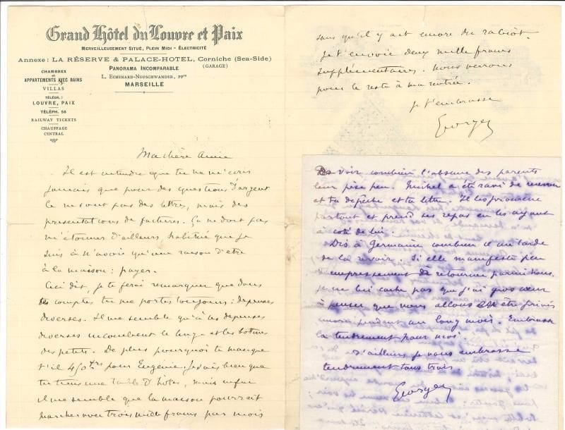 Georges FEYDEAU (1862-1921). 4 L.A.S. « Georges », à sa femme Marie-Anne ; 5 pages in-12 à son adresse 146 Rue de Longchamp, et 4 pages in-8 à en-tête et vignettes du Grand Hôtel du Louvre et Paix, Marseille (qqs petites fentes à une lettre).
   Correspondance qui reflète la mésentente du couple, qui se sépare en 1909.
   Paris. « Ma chérie. Ça t’est égal que je t’appelle comme ça ? C’est un qualificatif que j’ai toujours réservé à ma femme et à mes enfants. Toi tu me donnes du “Mon bon vieux”. Je ne te demande pas de m’appeler “mon chéri”, – je n’ai pas le droit d’empiéter sur les privilèges d’autrui – mais tu pourrais trouver autre chose que cette épithète protectrice et dédaigneuse ». Il lui a envoyé des billets de sleeping pour qu’elle rentre de Nice, et des places pour le Théâtre de la Gaité. Il parle longuement de sa fille Germaine, qu’il lui tarde de revoir. Il raconte une promenade avec Langenhagen, avec l’explosion d’une petite bombe « grosse comme un bouchon de champagne », place de la Concorde. Nouvelles des enfants… – Il la prie de dire à leur fils Jacques d’arrêter de faire mettre sur son compte toutes ses commandes : il a donné des instructions pour « qu’il ne soit payé aucune de ses emplettes que je n’aurais pas autorisée. C’est le moins que Jacques me doive, quand il désire quelque chose, de me le demander »…
   Marseille. « Ma chère amie. Il est entendu que tu ne m’écris jamais que pour des questions d’argent. Ce ne sont pas des lettres, mais des présentations de factures. Ça ne doit pas m’étonner d’ailleurs, habitué que je suis à n’avoir qu’une raison d’être à la maison : payer ». Il lui reproche de ne pas inclure dans les « dépenses diverses » le linge et les bottines des enfants, et d’avoir encore besoin d’argent : « Je sais bien que tu tiens une table d’hôtes, mais enfin il me semble que la maison pourrait marcher avec trois mille francs par mois ». Il lui en renvoie 2000… – Il repousse son départ de Marseille, souhaitant assister à la 