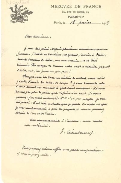 Paul LÉAUTAUD (1872-1956). 3 L.A.S., Paris 1917-1918 et 1937, [à Léon Deffoux] ; 1 page in-8 chaque à en-tête et vignette du Mercure de France.
   1er mai 1917. Félicitations sur sa nouvelle dans La Caravane : « C’est conté sans longueurs et comme par quelqu’un qui vous dit une petite histoire en passant, ce qui est peut-être la meilleure façon de conter. Mais je crois bien que la morale du conte m’a encore plus amusé. Elle m’a fait songer que bien de nos chers maîtres ne sont peut-être pas devenus écrivains autrement que votre Amédée »... Il a été aussi intéressé par son étude sur Maupassant : « Je n’ai jamais beaucoup aimé la littérature de Maupassant [...]. J’ai horreur de ce genre d’homme. Et malgré tout cela, l’homme m’intéresse grandement »... 18 janvier 1918. Il est très privé, comme fumeur : « Puisque vous êtes dans un métier de soldats, vous est-il possible d’avoir du tabac de troupe ? Je vous demande cela à tout hasard, ne sachant à quel saint me vouer. […] S’il n’y a pas moyen, je me résignerai. Il est bien entendu que je parle d’acheter, et que je vous rembourserai le prix des paquets »...
   8 juillet 1937, au sujet de Jean Bonnerot (l’éditeur de la correspondance de Sainte-Beuve) : « Mademoiselle Marie Dormoy, bibliothécaire à Sainte-Geneviève (Bibliothèque Jacques Doucet également) donnera chez elle [...] une petite réception en son honneur, à propos de son Prix de la Critique »... Il a relu son article sur la destruction des lettres d’Adèle Hugo. « Une fois de plus je vous le dis avec grand plaisir : grand intérêt toujours de vos articles de ce genre, apprenant toujours quelque chose, toujours merveilleusement faits »...
