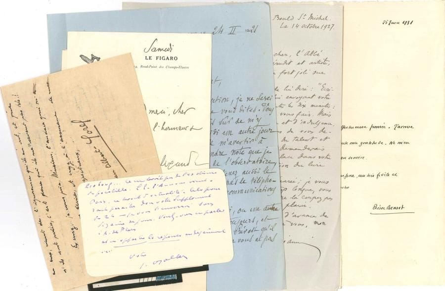 LITTÉRATURE. Environ 110 lettres, la plupart L.A.S. adressées à Maurice Levaillant, 1911-1953 ; formats divers, nombreuses enveloppes, plus quelques cartes de visite autographes.
   Jean Ajalbert, Jean Albert-Sorel, Arsène Alexandre, Henri Allorge, Fernand Baldensperger, Joseph Bédier, André Bellessort, René Benjamin, Pierre Benoit, André Berge, Louis Bertrand, Léon Blum, Jules Bois, Henry Bordeaux (4), Adolphe Boschot, Marcel Boulenger, Marcel Bouteron, René Boylesve, Henri Bremond, Pierre Camo, Henriette Charasson (3), Michel Corday, Hugues Delorme, Charles Derennes, Lucien Descaves, Maurice Donnay (5), René Doumic (27), André Dumas (3), Marie-Jeanne Durry, Henri Duvernois (3), Gabriel Faure, Paul Fort, Cécile Gazier, Georges Goyau (3), Fernand Gregh (3), Gustave Guiches (3), Gyp, Émile Henriot, Francis Jammes, Gustave Kahn (3), etc.
