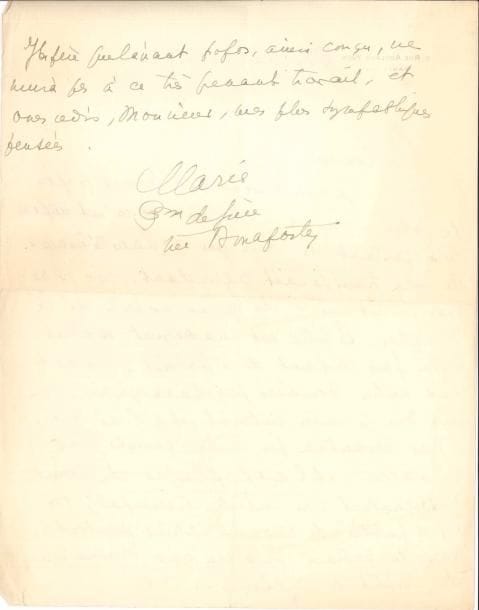 Marie BONAPARTE (1882-1962) Princesse de Grèce, pionnière de la psychanalyse, traductrice de Freud. L.A.S., Paris 22 mai 1939, [à Marcel Thiébaut] ; 1 page et demie in-4 à son adresse.
  Sur sa préface à Un Hamlet noir du psychanalyste Wulf Sachs. « Je vous renvoie l’avant propos de John – revu et corrigé. Il m’est impossible pourtant de dire que l’“hamlétisme” de John transparaît cependant, car il ne transparaît ni à des yeux experts ni à d’autres. Le titre est inadéquat, et c’est le plus grave défaut de ce travail. Quant aux autres données psychanalytiques, on peut dire qu’on les entrevoit, et je l’ai dit. J’ai davantage par contre insisté sur la valeur ethnographique du travail. C’est en effet son mérite principal ; on a peu publié de monographies semblables, vues du dedans, sur un cas dramatique de “conflit des cultures”. J’espère que l’avant propos, ainsi conçu, ne nuira pas à ce très pesant travail »…