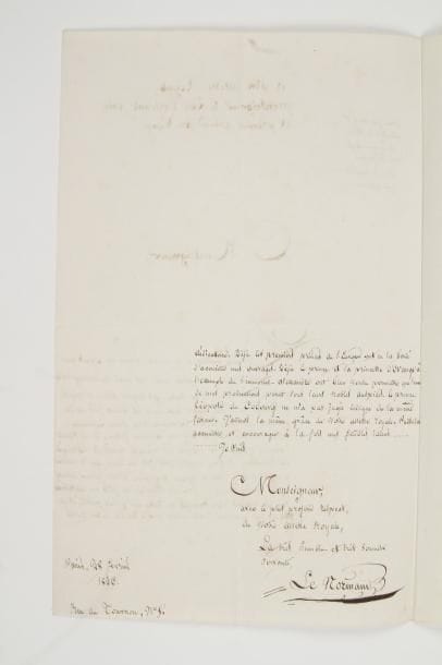 Marie-Adélaïde LE NORMAND (1772-1843) célèbre voyante et cartomancienne, amie de Joséphine de Beauharnais, et femme de lettres. L.A.S., Paris 28 février 1826, à Son Altesse Royale, Monseigneur, le duc d’Orléans [futur Louis-Philippe] ; 2 pages in-fol.
  Elle lui présente son ouvrage sur la mort de l’Empereur de Russie Alexandre Ier : « Cet auguste prince, si regretté et si digne de l’être, voulut bien dans les beaux jours de sa glorieuse carrière, honorer la mémoire d’une femme également célèbre par sa bonté, et par son étonnante fortune. En me faisant l’honneur d’accepter la dédicace des Mémoires secrets et historiques de Joséphine, souffrez auguste petit-fils de Henri, que la personne qui fut entourée d’une si grande protection puisse réclamer celle de Votre Altesse Royale !... J’ose la supplier de jeter un œil favorable sur les Mémoires d’un Français en Russie, que je vais publier, et de m’autoriser à placer votre illustre nom à la tête de mon épitre dédicatoire. Déjà les premiers princes de l’Europe ont eu la bonté d’accueillir mes ouvrages. Déjà le prince et la princesse d’Orange à l’exemple de l’immortel Alexandre ont bien voulu permettre que l’une de mes productions parût sous leurs nobles auspices. Le prince Léopold de Cobourg ne m’a pas jugé indigne de la même faveur »...