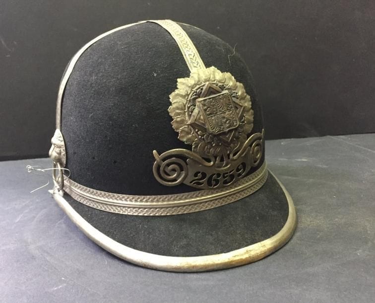 TCHÉCOSLOVAQUIE
Casque de police tchécoslovaque, années 1930. Sans jugulaire