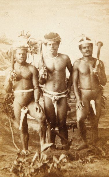 Nouvelle Calédonie, c. 1870
11 cartes de visite (épreuves sur papier albuminé, montées sur carton. 9,5 x 6 cm) par Allan Hughan, W. F. Dufty, Peace et divers.