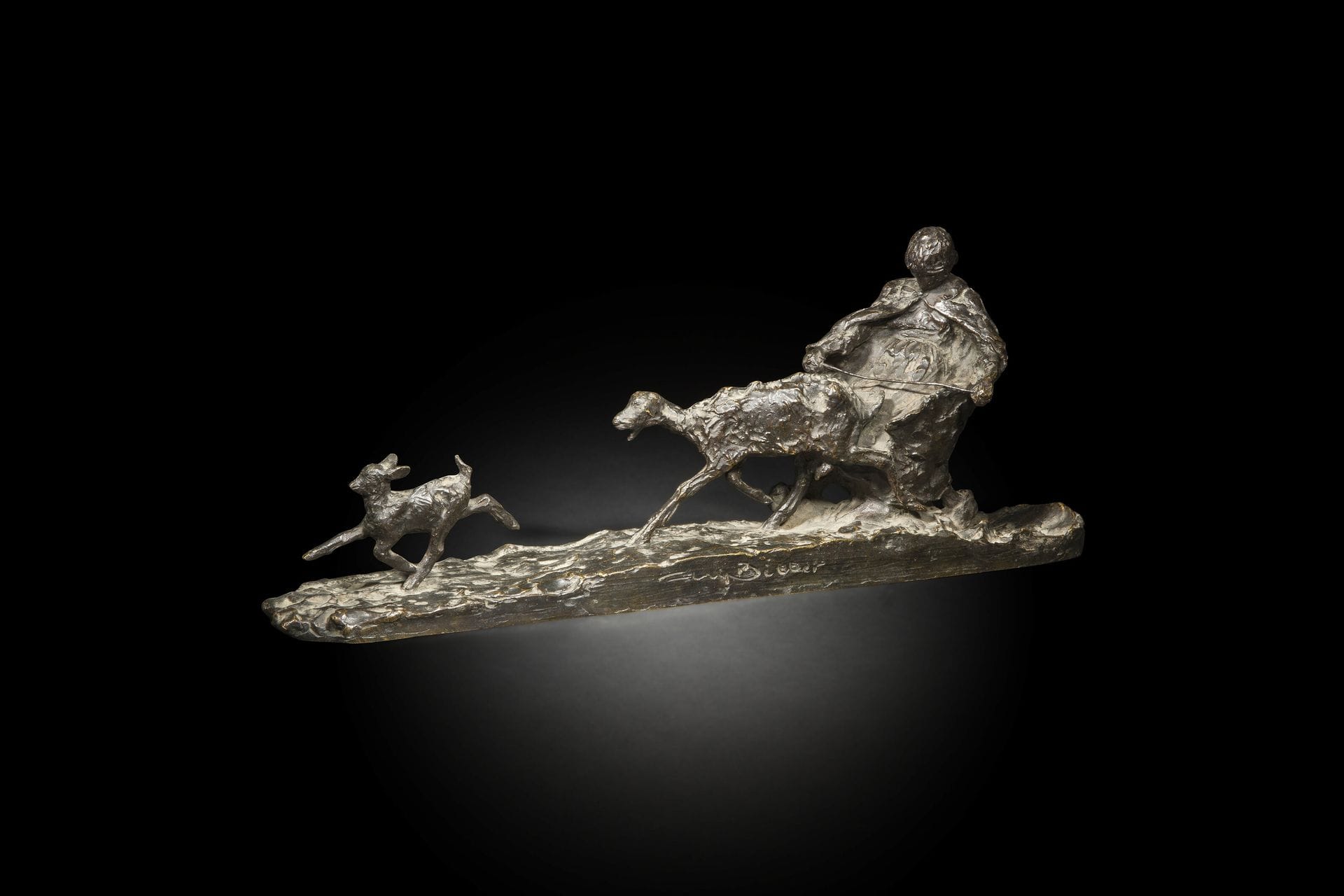 Ary Jean Léon Bitter ( 1883-1973)
Jeune fille aux chèvres
Signé « Bitter » sur le côté de la terrasse et porte l’inscription « Susse frères éditeurs Paris » et « cire perdue » sur la terrasse
19 x 48 x 7 cm