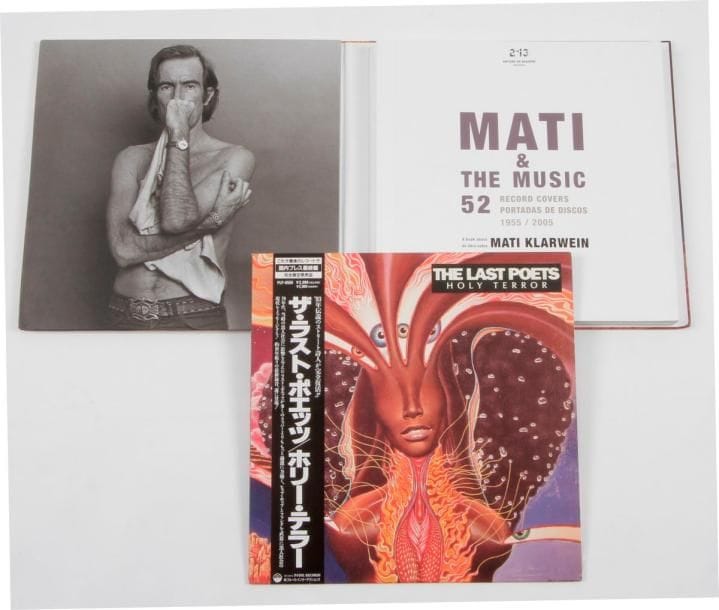 MATI KLARWEIN / MILES DAVIS
Livre « Mati & The Music - 52 Records Covers 1955-2005 » Inclus le double disque live de MILES DAVIS « Copenhangen 1969 » + THE LAST POETS « Holy terror » 31 x 31 cm - 12 x 12 inches