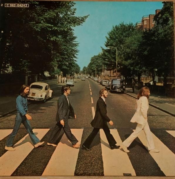 THE BEATLES
« Abbey road » Apple 2C 062-04243 France 1970. 31 x 31 cm - 12 x 12 inches