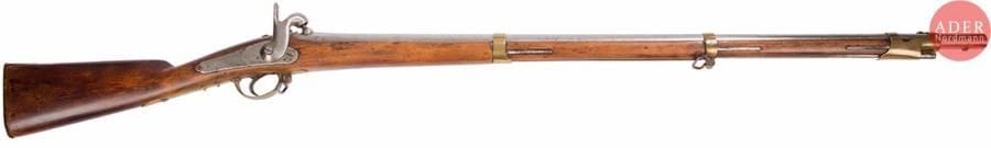 Manufacture d’armes de TOULA. 1849
Fusil d’infanterie modèle 1845
Marquage sur la platine : « Т. О. З. 1849 » (Usine d’armement de Toula). Sur le canon : N° 6071. Les pièces en laiton sont toutes marquées, le retour de la plaque de couche frappé à l’aigle bicéphale.
Longueur : 133 cm 

ТУЛЬСКИЙ ОРУЖЕЙНЫЙ ЗАВОД. 1849
Пехотное ружье образца 1845
На замочной доске : « Т. О. З. 1849 ». На стволе : № 6071. Все латунные части с маркировкой. В верхней части затыльника приклада помещено изображение двуглавого орла.
Общая длина : 133 см
