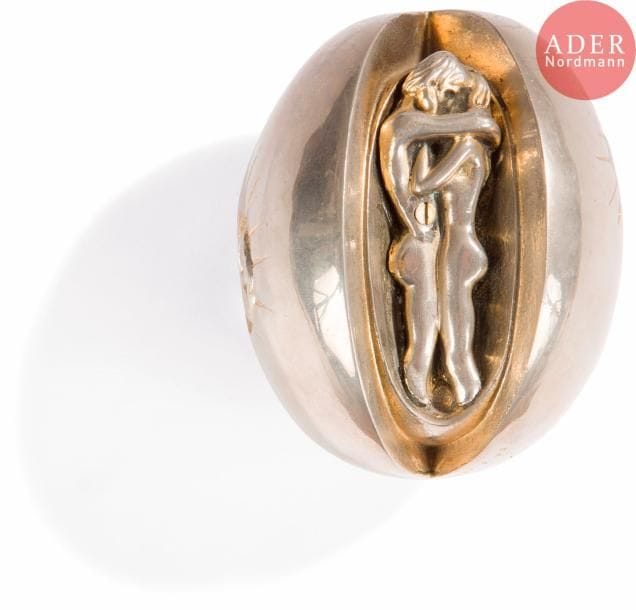 Pierre-Yves TREMOIS (né en 1921)
Genèse I
Épreuve en métal nickelé.
Signée et titrée.
Tirage à 1000 exemplaires.
Hauteur : 12 cm