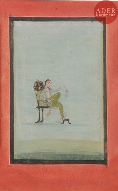 Jeune femme à la cage à oiseau, Inde du Nord moghole, XIXe siècle
La jeune femme, assise sur un fauteuil, pieds posés sur un tabouret, tient une cage avec un oiseau. Fond vert. Gouache sur papier à marges rouges et encadrement noir.
Dim. : 19,5 x13 cm
A young lady with a bird cage, Mughal, North of India, 19th century 