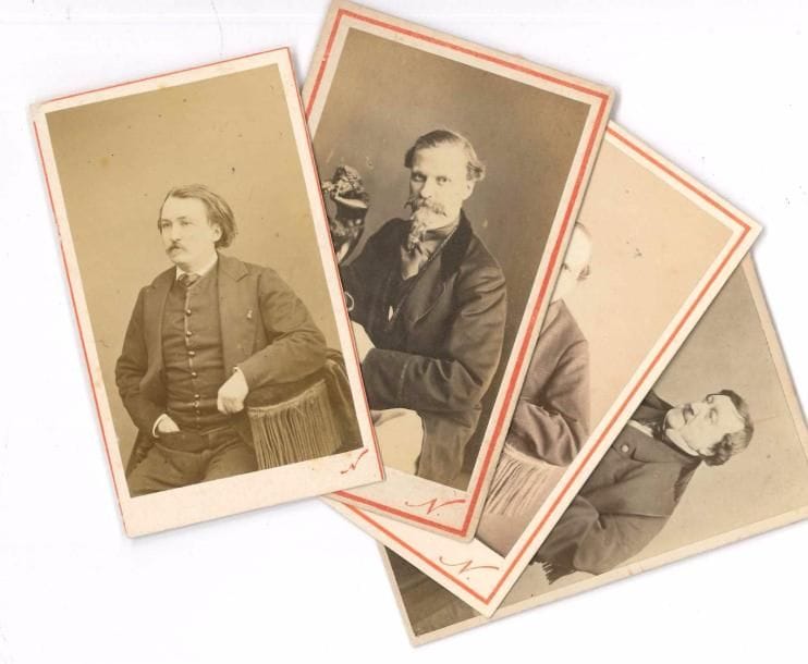 PHOTOGRAPHIES. 17 photographies anciennes ; formats cartes de visite.
   Photographies par Alophe, Bayard & Bertall, Carjat, Meyer & Pierson, Mulnier, Nadar (4), Pierre Petit (2), etc. d’écrivains, artistes et musiciens : Cham, Dickens, Gustave Doré, Dumas fils, Arsène Houssaye, Victor Hugo (3), Alphonse Karr, François Ponsard, Renan, Rossini (2), Sainte-Beuve, George Sand, Jules Vallès…