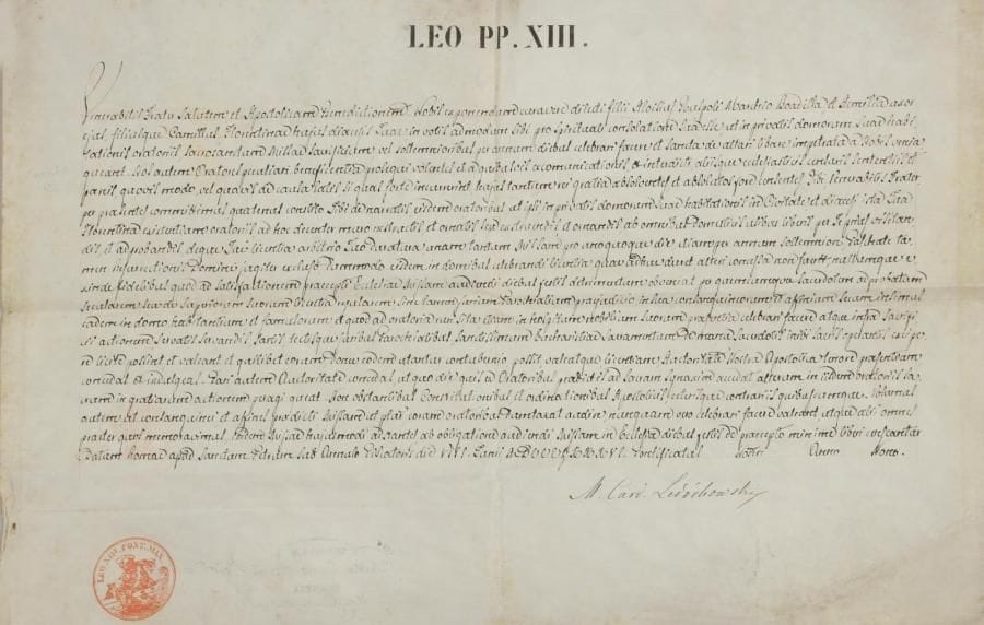 Vincenzo Pecci, LÉON XIII (1810-1903) Pape en 1878. Bref manuscrit en son nom, Rome à Saint-Pierre 8 juin 1886 ; vélin oblong in-fol. (30 x 45 cm), cachet encre rouge Leo XIII Pont. Max.
   Bref accordant à Aloïs Ruspoli, marquis Boadilla, à sa femme Émilie et à leur fils Camille, du diocèse de Florence, un oratoire particulier en leur domicile où la sainte messe pourra être célébrée. Signé par le cardinal Mieczyslaw Ledóchowski (1822-1902).