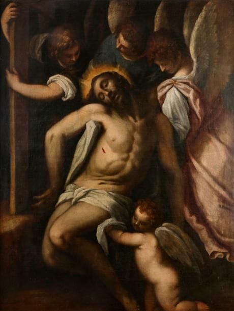 Attribué à Jacopo NEGRETI dit PALMA il GIOVANE (1544 - 1628)
Le Christ soutenu par des anges 
Toile
141 x 96 cm
Restaurations anciennes 
Dans un cadre de type Sansovino, travail italien du XVIe siècle

Palma il Giovane a représenté le Christ mort soutenu par un ou plusieurs anges à de plusieurs reprises (Belluno, musée civique; Bergame, Académie Carrare). La plupart sont datés vers 1600. 

On retrouve une composition générale similaire à notre toile dans la Madeleine soutenue par les anges (Moscou, musée Pushkine, Stefania Mason-Rinaldi, Palma il Giovane l’opera completa, 1984, p.96, n°175, repr. p.438) : les trois anges autour du Christ y sont identiques, le personnage central ayant été changé. La pose du Christ est particulièrement proche du petit panneau conservé au musée de Bassano di Grappa (id., n°14, p.74, repr. p. 310)
Ce sujet, traité ici avec l’ange tenant la croix, est souvent représenté pendant la Contre-Réforme.