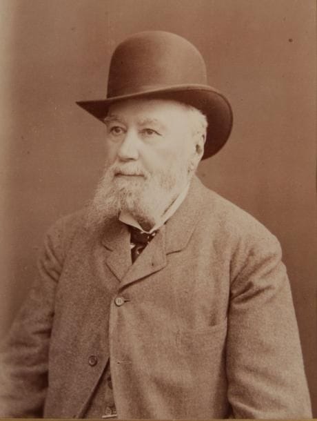 Numa Blanc fils - Ludovic Durand - Charrier - Photographie Frank - Maison Crémière - Hermann Witte - Émile Jacoby - Bayard et Bertall - Dupont - Disdéri - Alcide Allevy - Émile Rat et divers

Jeanne de Saint Martin. Louis Marie de Lahaye de Cormenin. Suzanne de Cormenin, Duchesse de Reggio. Madame Dora. Helene Dora, bonne de Cormenin et de Madame de Saint Martin. Henri Oudinot. Louise Oudinot. Roger de Cormenin. Monsieur et Madame Veron. Henri de Briche. Édouard Saisset. Henri Grandet. Joseph de Crepy. Alfred de Crepy. Maxime du Camp. Monsieur Grandet. Paul de Chayla. Étienne de Bonneuil. Aimé de Saint Martin Valogne. Jacques de Brémond. Hubert de Monbrison. Marguerite de Monbrison. Madame Aubry. Monsieur Ducrey. Monsieur Bailly Blanchard. Mesdemoiselles de Castelbajac. William Guynet, c. 1890. 

Deux (2) albums in-4 composés de 63 et 30 épreuves sur papier albuminé et sur papier citrate contrecollées sur cartons de photographes au format carte de visite et cabinet insérrées dans les feuillets. Légendes et dates manuscrites à la mine de plomb sur les montages des albums. 

Formats des épreuves : de 13,5 x 9,5 à 8,5 x 5 cm à vue