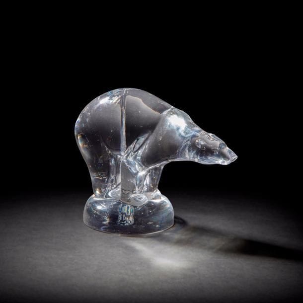 Cristallerie de BACCARAT
Ours polaire
Sculpture. Épreuve en cristal. Marquée du cachet circulaire de la manufacture sous la base. H. 13 cm – L. 17 cm