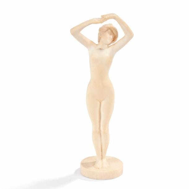 TRAVAIL ART NOUVEAU
L’éveil
Statuette. Épreuve en ivoire finement sculpté. Une fissure au niveau du cou, quelques salissures. H. 19 cm  
