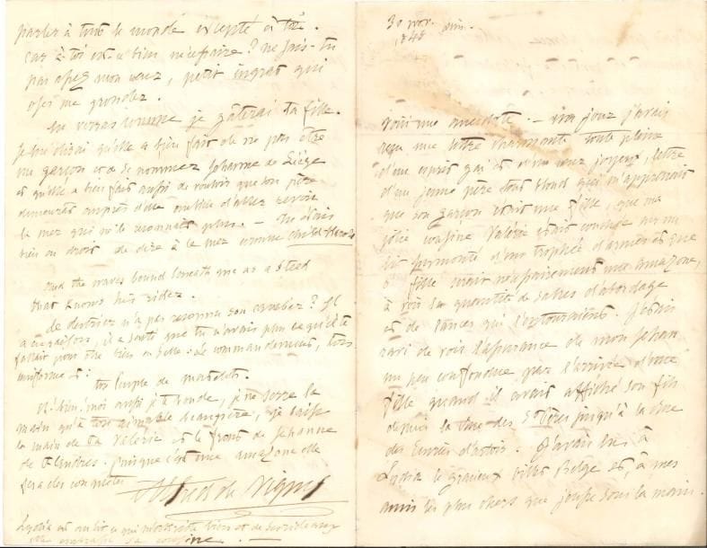 Alfred de VIGNY. L.A.S., 30 novembre 1845, au vicomte Jehan de Clérambault, au château de Kimkampois près de Liège ; 4 pages in-8 très remplies, adresse avec cachet de cire rouge (légère mouillure sur la 1ère page).
   Belle lettre à son cousin qui vient d’avoir une fille (Jehanne de Clérambault est née le 31 août 1845).
   Il avait « reçu une lettre charmante toute pleine d’un esprit gai et d’un cœur joyeux, lettre d’un jeune père tout blond qui m’apprenait que son garçon était une fille, que ma jolie cousine Valérie était couchée sur un lit surmonté d’un trophée d’armes et que sa fille serait nécessairement une amazone, à voir la quantité de sabres d’abordage et de lances qui l’entouraient ». Vigny s’amusait de sa lettre, alors que Jehan assurait qu’il aurait un fils. Mais il a reçu la nouvelle de Djemmâ-Ghazaouat (sanglante embuscade tendue au Maroc par Abd-el-Kader) : « Au milieu de toute cette horrible trahison, le 2e Hussards me frappe la vue ». Craignant que Charles, le frère de Jehan, ne soit parmi les officiers tués, il court au ministère, puis va rassurer leur mère. Depuis, il a repoussé le moment de répondre : « J’ai dit tous les jours à ta petite lettre : je te répondrai demain ma chère amie et je n’en ai rien fait. J’étais encore attristé de l’idée d’écrire : ta fille est née et de penser : ton frère est mort. Nous sommes tous rassurés. […] Mais c’est égal le bouquet de la naissance m’est tombé des mains au moment où je te l’envoyais, je n’ai pas pu le ramasser. […] Tu verras comme je gâterai ta fille. Je lui dirai qu’elle a bien fait de ne pas être un garçon et de se nommer Jehanne de Liège et qu’elle a bien fait aussi de vouloir que son père demeurât auprès d’elle au lieu d’aller revoir la mer qui ne le reconnaît plus. […] Eh bien ! moi aussi je te boude, je ne serre la main qu’à ton aimable beau-père, je baise la main de ta Valérie et le front de Jehanne de Flandres. Puisque c’est une amazone elle fera des conquêtes »...
   Correspondance gé