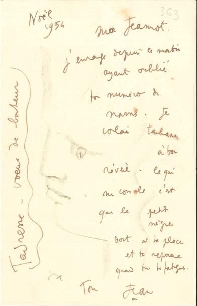 Jean COCTEAU. L.A.S. « Jean » avec dessin, Noël 1954, à Jean Marais ; 2 pages in-8.
   Lettre ornée d’un dessin, tête de profil au crayon vert, occupant toute la page. « Mon Jeannot j’enrage depuis ce matin ayant oublié ton numéro de Marnes. Je voulais t’embrasser à ton réveil. Ce qui me console c’est que le petit nègre dort à ta place et te reposera quand tu te fatigues »…