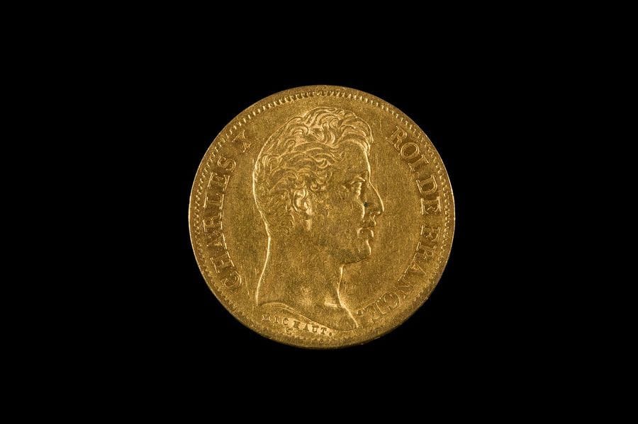 CHARLES X (1824-1830).
40 francs, 1830-A=Paris, tranche en creux. 
Ga.1105 Fr.547 
KM.721.1 
TB