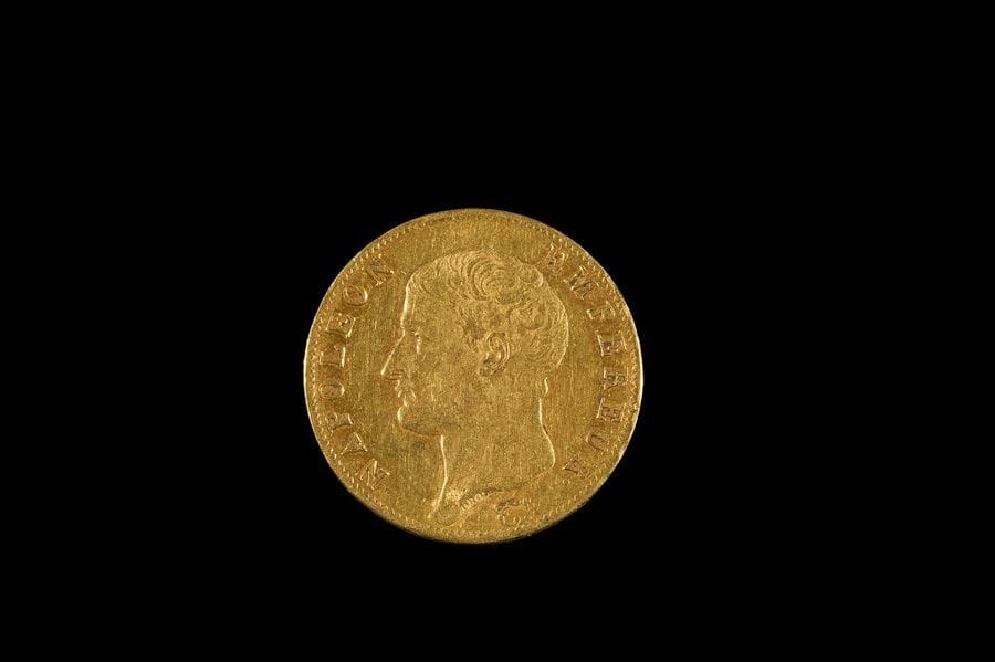 NAPOLEON I (1804-1815). 
40 francs tête nue, 1806-A=Paris. 
Ga.108.2 Fr.481 
KM.675.1 
TTB