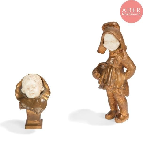Charles-Eloi BAILLY (1830-1895) & Dominique ALONZO (XIXe-XXe) 
Fillette au panier et Fillette endormie 
Réunion de deux sculptures chryséléphantines. Épreuves en bronze à patine doré nuancé, les visages en ivoire finement sculpté. Fontes d'édition ancienne, fin XIXe, début XXe, œuvre réalisée avant 1947. Manque la terrasse sur la Fillette au panier, altérations aux dorures. L'une signée C. BAILLY sur la jupe, l'autre signée ALONZO sur le socle. H. 13 & 7 cm
