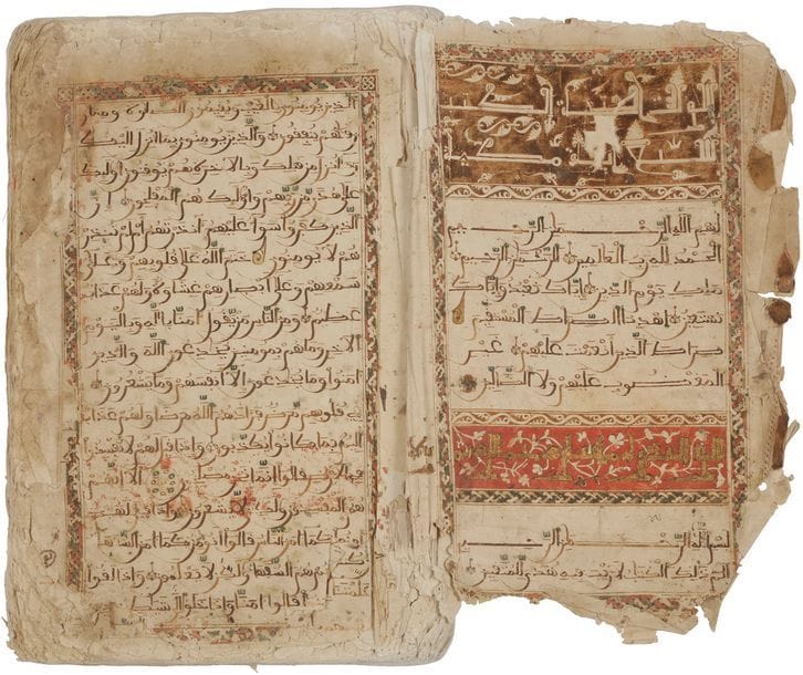 Partie de Coran, Afrique du nord, peut-être Maroc, XVIIe - XVIIIe siècle
Comprend les sourates de I (al Fathia) à XVII (al-Isra), v. 55. Texte arabe en écriture maghrébine en lettres sépia de 19 lignes par page. Feuillet d’ouverture décoré de cartouches enluminés dans un style archaïque de coufique floral sur fond rouge et brun sépia. Rosettes en amande ou cercles ornés de points verts et rouges autour d’un point doré, à la fin des versets. Vocalisations en polychromie vert, jaune et rouge. Ornements marginaux en polychromie ou à l’encre, certains indiquant les divisions du Coran. Titres des sourates en lettres jaunes soulignées de brun et à terminaison florales
Dim. folio : 40 x 19 cm
État : incomplet sans reliure, marges rognées et frontispice abimé. Mauvais état sur l’ensemble. 9 folios détachés, d’une autre main, en écriture plus tardive. Difficile de savoir si le texte est continu entre la sourate 1 et la 17.

A Qur’an section, North Africa, probably Morocco, 17th/18th century