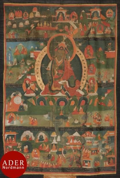 TIBET - XIXe siècle
Tangka, détrempe sur toile. Padmasambava assis sur le lotus au centre, tenant le trident et la vase d’immortalité, entouré de scènes rituelles. (Taches d’humidité et usures).
Dim. : 67,8 x 46, 9 cm