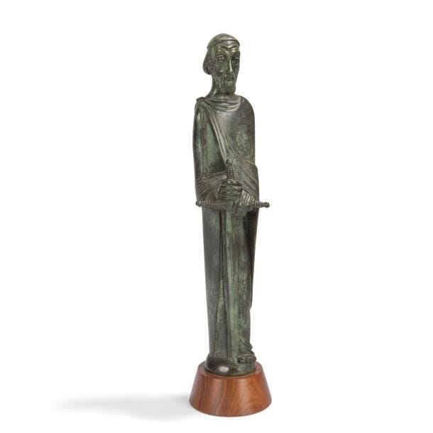 JEAN LAMBERT-RUCKI (1888-1967)

Saint Paul 
Sculpture. 
Épreuve en bronze à patine gris-vert nuancé. Fonte d’édition ancienne. 
Base tronconique en palissandre. 
Signée J. LAMBERT-RUCKI au dos sur le vêtement. 
Hauteur avec base : 44 cm

Provenance :
Fonds Chéret