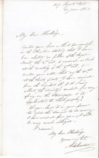 Antoine Claudet (1797-1867) daguerréotypiste et photographe LAS, Londres 21 juin 1859, à son cher Hastings ; 1 page in-8 ; en anglais
   Il demande si Hastings ne pourrait obtenir un bref paragraphe dans le Herald pour annoncer son élection et sa réception comme membre de la Royal Society, et signaler que le 10, à la Society of Arts, il a reçu du président, SAR le prince Albert, la médaille de la Société pour son essai sur le stéréoscope et son utilisation en photographie…

