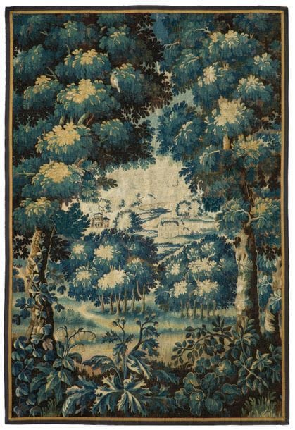 Tapisserie d’Aubusson à décor d’un sous-bois sur fond de château ; (sans bordure, fragment)
XVIIIe siècle (restaurations).
240 x 160 cm