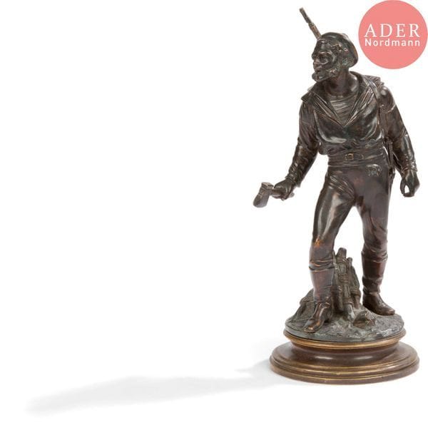 Émile GUILLEMIN (d’après) 
Fusilier marin en 1870
épreuve en bronze patiné, signé sur le socle. 
Hauteur : 25 cm 
B.E. 