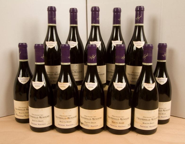 12 B CHAMBOLLE-MUSIGNY HAUTS DOIX (1er Cru) (Caisse Bois sale) e.t.h., Frédéric Magnien, 2000