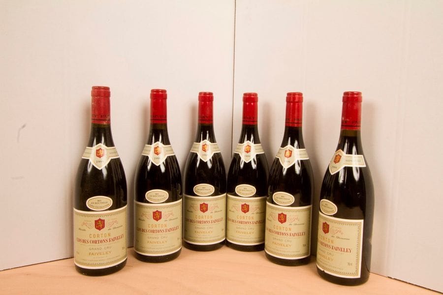 6 B CORTON CLOS DES CORTONS (Grand Cru) (Caisse Bois sale) 1 e.l.a. et 1 e.a., Faiveley, 1999