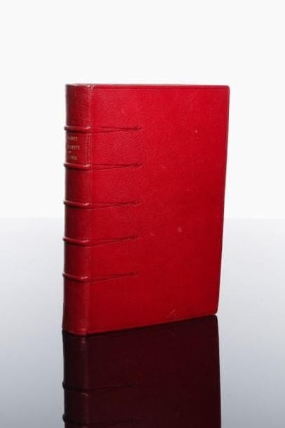 NAQUET Alfred
L'Humanité et la Patrie. Paris, Stock, 1901, un vol. in 12, rel. ép. plein chagrin rouge, dos à cinq nerfs, tranche sup. dorée, couverture conservée. Un des 10 exemplaires sur Hollande, celui-ci non numéroté, avec deux exemplaires de l'errata dont un volant et des additions autographes de l'auteur sur les deux, ainsi que les corrections de ceux-ci reportées par lui dans le texte. Très bel exemplaire de ce curieux texte utopique tendant à l'instauration d'une République universelle.