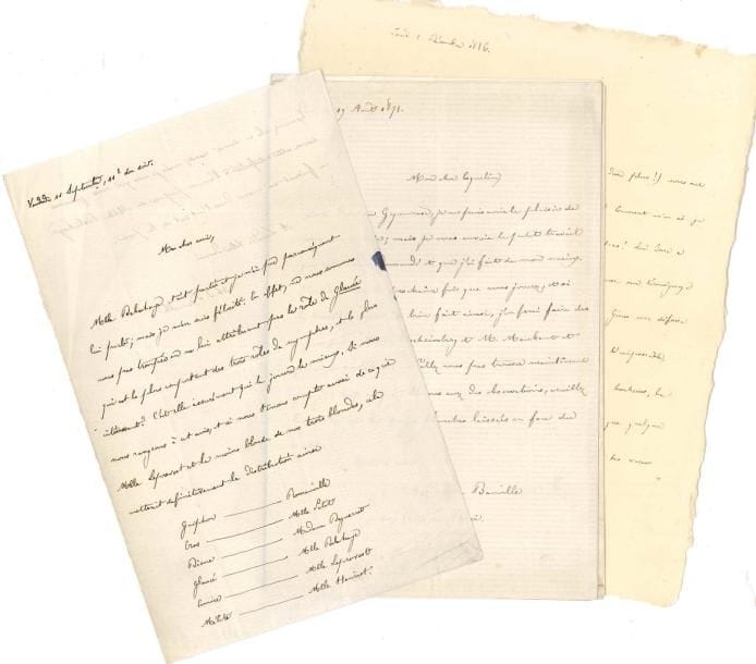 Théodore de BANVILLE (1823-1891) 13 LAS, Paris [1863]-1891 et sd, à Constant Coquelin ; 20 pages formats divers (une non signée sur sa carte de visite)
   Belle correspondance à l’acteur Coquelin aîné 11 septembre [1863] Proposition de distribution des rôles de Diane au bois… [Février 1864] « J’ai essayé de faire, suivant votre idée, une fin pour Nérine »… 17 août 1871, lui envoyant un petit travail, et l’invitant à noter ses observations : « si le travail vous semble bien fait ainsi, j’en ferai faire des copies pour Mlle Recheinberg et M Maubant et pour le souffleur »… 15 mars 1872 Il a omis dans Gringoire un vers de sa Ballade des Pauvres Gens, et recopie ici la strophe, en soulignant le vers rétabli : « Avec ses chiens, sou fou, sa valetaille »… 21 décembre 1876 : « disposez de moi ! Si par exemple vous aviez un ami désireux de manger irrégulièrement, et qui voulant s’assurer l’hôpital pour ses vieux jours désirât apprendre le métier de poëte, je suis votre homme ! »… 24 janvier 1886 Vives félicitations sur son triomphe dans Un Parisien de Gondinet, et vœux pour « notre pauvre Socrate », oublié par l’affiche… [Printemps 1886 ?], au sujet de sa pièce Ésope : « à nous deux nous arriverons bien à lui donner ce qui lui manque […] cet Ésope ne vous appartient-il pas autant qu’à moi ? Vous savez que j’ai la plus grande confiance dans votre expérience, dans votre savoir, dans votre impeccable instinct théâtral »… 2 décembre 1886 Il regrette de ne pas avoir été invité au banquet offert à Coquelin, à qui il souhaite santé, succès, bonheur et prospérité « Et peut-être que quelque dieu retardataire, non hostile aux romantiques, exaucera encore les vœux d’un vieux poète ! »… 7 avril 1887, remerciant pour les droits d’auteur apportés par les succès de Coquelin en province « Si jamais nous devions faire Ésope, je crois que je l’ai trouvé, cette fois avec une entrée vraiment belle »… 18 décembre 1889 Il applaudit l’étude de Coquelin sur l’art du comédien : « J’ai été mille, 