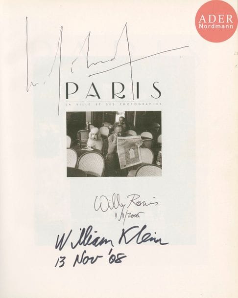 COLLECTIF
3 volumes signés.
*La Seine des photographes. Gallimard/Édition du Patrimoine, 2006. Ouvrage signé par Willy Ronis et Michael Kenna.
*Paris. La ville est ses photographes. Arthaud, 1992. Ouvrage signé par Willy Ronis, William Klein et Marc Riboud.
*La photographie humaniste 1945-1968. BNF, 2006. Ouvrage signé par Willy Ronis et Sabine Weiss.