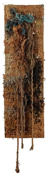 Ida KARSKAYA [russe] (1905-1990)
Composition
Tapisserie d’artiste - tressage de cuir et fibres colorées sur une armature grillagée.
Non signée.
134 x 46.5 cm