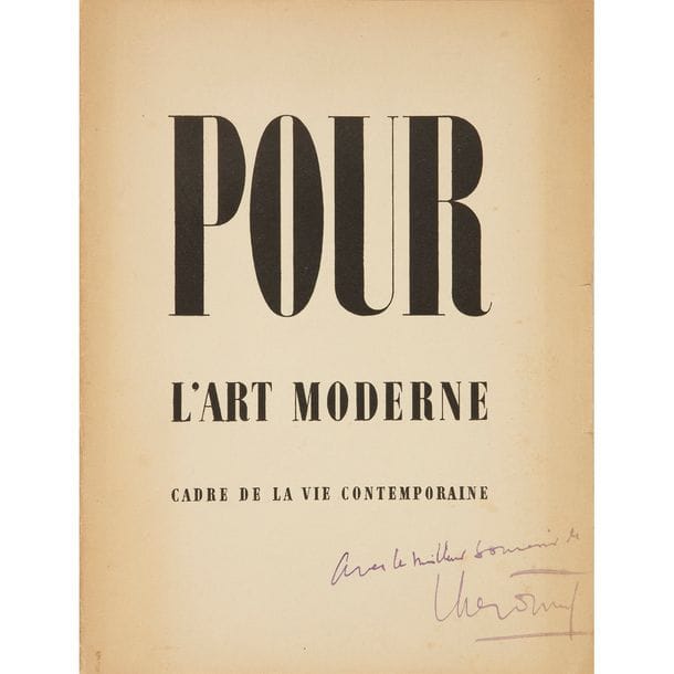 POUR L’ART MODERNE - CADRE DE LA VIE CONTEMPORAINE [U.A.M.] 
Dit aussi Manifeste 1934 
Avec un envoi de Louis Cheronnet sur le plat de couverture (Avec le meilleur souvenir de L. Cheronnet).
Publication d’époque par le collectif des membres de l’U.A.M. avec la collaboration littéraire de Louis Cheronnet formant le premier manifeste de l’association.
Complet de ses 32 pages, texte imprimé en noir et rouge, mise en plage de Jean Carlu.
Liste des membres actifs page 31.
In-8 agrafé à couverture souple.
Jaunissements, petites coupures et écrasements sur le plat de couverture, plis épars.
Format : 23,5 x 17,7 cm