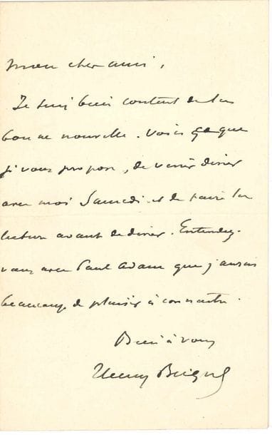Henry BECQUE (1837-1899). 3 L.A.S. ; 5 pages in-8 ou in-12.
   « Ce que vous me demandez pour La Parisienne on me l’a demandé autrefois pour Les Corbeaux. Mes amis littéraires auraient désiré comme un programme de l’art dramatique nouveau. Je n’ai ni la force ni le goût de l’écrire. [...] J’ai toujours résisté à la tentation et vous savez si elle est grande pour un auteur, de parler de moi, de défendre mes ouvrages, de les appuyer sur des théories qui m’intéressent mais sans me convaincre »... – Il se réjouit de la bonne nouvelle que son amie lui a annoncée : « Voici ce que je vous propose, de venir dîner avec moi samedi et de faire la lecture avant le dîner. Entendez-vous avec Paul Adam que j’aurais beaucoup de plaisir à connaître »... – « Je ne sais plus pourquoi ma comédie L’Enlèvement figure parmi mes autres ouvrages. Elle n’a jamais été imprimée, ce n’est pas assez de dire qu’elle m’appartient, elle n’existe plus »... 
   On joint un manuscrit autographe signé de Lucien Muhlfeld, article sur La Parisienne de Becque, représentée au Théâtre Antoine (1899), qui est un chef-d’œuvre, mais dont il critique sévèrement la mise en scène et les interprètes (10 pages petit in-4).
