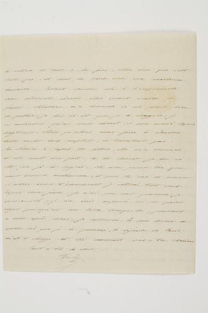 [Louis d’Orléans, duc de NEMOURS (1814-1896) deuxième fils de Louis-Philippe, général, il s’illustra en Algérie]. 6 L.A.S. adressées au duc de Nemours par son frère François prince de Joinville, sa sœur Clémentine, et sa maîtresse Mademoiselle Albertine (Albertine Albrier-Coquillard, 1810 ?-1846, danseuse à l’Opéra), février-mars 1840 ; 15 pages in-4 ou in-8, 2 adresses.
   Curieux ensemble relatif à la rupture de Nemours avec sa maîtresse, la danseuse Mademoiselle Albertine, dont la sœur cadette, Victorine dite « Fifine », était la maîtresse de Joinville. Cette rupture intervient après l’annonce du futur mariage du duc de Nemours, et les débats houleux autour du projet de dotation de revenu annuel et d’allocation pour les frais de mariage et d’établissement, projet rejeté le 20 février, entraînant la démission du ministère Soult ; le 26 avril, Nemours épouse Victoire de Saxe-Cobourg (1822-1857).
   Tuileries 18 février. Clémentine souffre pour son frère, à qui la Reine a écrit déjà : « Le sacrifice a été grand ; mais Dieu t’en récompensera […] Tu seras soutenu par l’idée que tu as agi suivant ton honneur et ton devoir ! »… Elle a subi « un violent galop du Père ». L’affaire de la dotation va bien, et Guizot pense qu’elle passera, mais on s’inquiète de l’amendement… Violente dispute du Père avec Hadji [Joinville]… qui a cédé après « une scène vive avec le Père où il a beaucoup pleuré, il a consenti à ce qu’elle partît pour l’Angleterre avec sa sœur »…
   18 [février] 1 h du matin. Joinville (« Fr. O. ») écrit à son frère : « j’ai été enveloppé dans ton malheur ; le sacrifice est consommé ; elles sont parties mais je suis navré. Soult a dit tout au Roi qui m’a fait une scène ; je n’ai pas tenu devant ses prières ; juge de ce que j’ai eu à souffrir ; je suis brisé »… Au dos de la lettre, Nemours a noté : « Enchanté du parti pris par A. Nous nous sommes compris & il y avait complette sympathie de sentimens & d’instincts. J’ai été bien touché du retour des lett