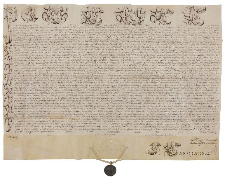 Barnabé CHIARAMONTI, PIE VII (1742-1823) Pape en 1800, il sacra Napoléon. Bulle manuscrite en son nom, Rome à Sainte-Marie-Majeure pridie des nones de septembre (4 septembre) 1815 ; vélin in-plano (54,5 x 76 cm), « Pius » avec grande lettrine et grandes initiales de la 1ère ligne dans une riche ornementation de feuillages à la plume, sceau en plomb Pius Papa VII pendant sur cordelette blanche ; en latin.
   Belle bulle de nomination de Manuel Del Villar (1776-1817), évêque auxiliaire de Lérida (Espagne), comme évêque in partibus de Titopolis. Signatures de chancellerie.
