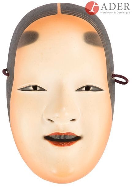 JAPON - XXe siècle
Masque de Mambi en bois laqué.
H. : 21 cm
