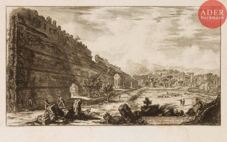 Giambattista Piranesi (1720-1778) 
 [Villa Hadriana : camp prétorien]. Veduta degli avanzi del Castro Pretorio nella Villa Adriana a Tivoli. 1770. Eau-forte. 660 x 370. Hind 94 (ii/iv). Belle épreuve sur vergé, avec les numéros 30 et 127. Pli de séchage vertical médian. Trous de reliure au bord gauche. Large auréole claire d’humidité dans la partie inférieure du feuillet. Toutes marges. 1er tirage parisien.