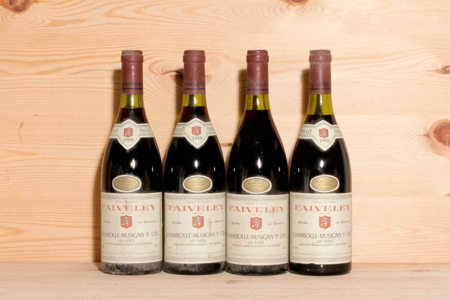 4 B CHAMBOLLE-MUSIGNY LES FUÉES (1er Cru) 1 à 2,5 cm; e.l.s; 1 clm.s; 1 s.c.m; c.s., Faiveley, 1988