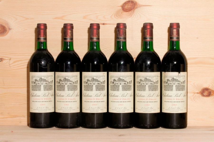 6 B CHÂTEAU BELAIR (1 B.G; 4 T.L.B. et 1 H.E.+; e.t.h. légères dont 1 e.l.a.), GC St Emilion, 1989