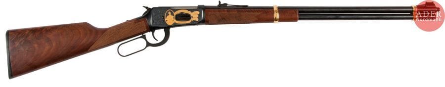 Carabine Winchester modèle 9410 Shotgun «?Birth of a Legend John Browning - One of One Fifty?», calibre 410 Bore 1 1/2.
Canon rond de 61,5?cm. Finition gravée, bronzée et dorée. Crosse en beau noyer.
Longueur totale?: 108?cm
Catégorie C à déclarer. N°SG43371.
Était référencé dans la collection comme le n°1 sur 150. 