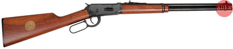 Carabine Winchester modèle 94AE, «?City of Fort Myers Police Département?», calibre 30-30 Win.
Canon de 49?cm (20’’). Finition bronzée. Crosse en noyer avec médaille.
Longueur totale?: 96?cm
Catégorie C à déclarer. N°5402462. 